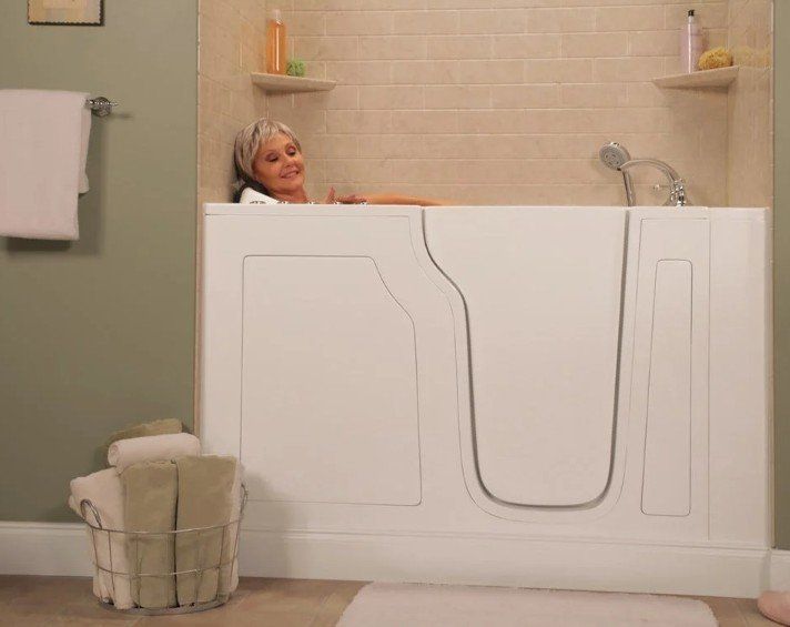 Freestanding Vs. Alcove Bathtubs